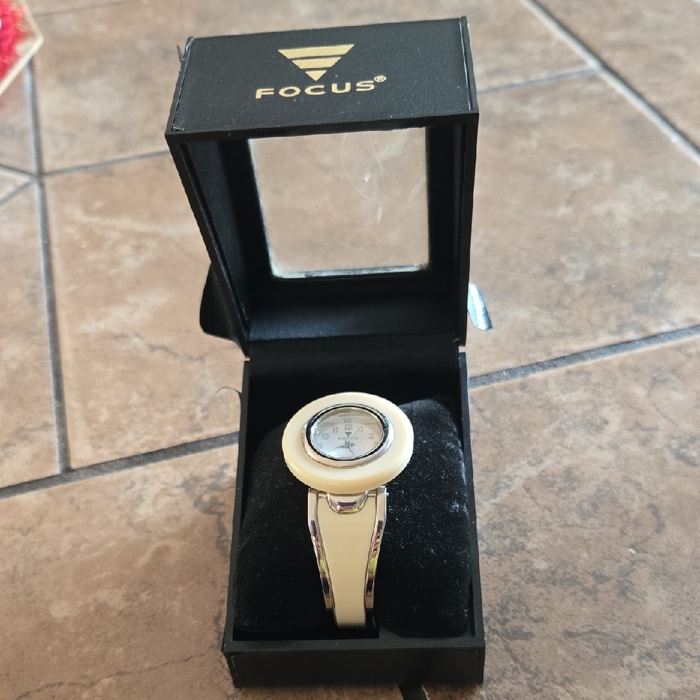 Women's Focus Cream and Sliver Watch